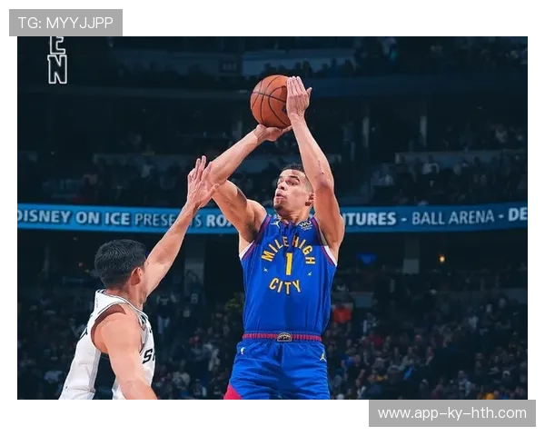 小波特底角稳稳命中三分，篮网打出得分高潮